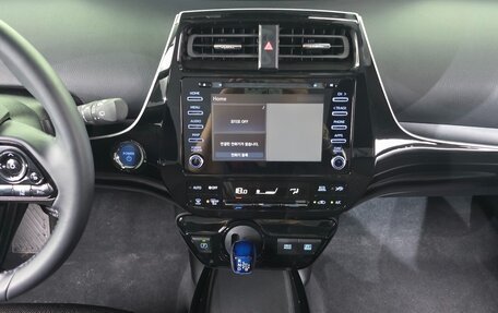Toyota Prius IV XW50, 2022 год, 2 875 666 рублей, 13 фотография