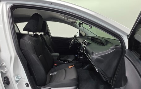 Toyota Prius IV XW50, 2022 год, 2 875 666 рублей, 21 фотография