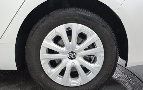 Toyota Prius IV XW50, 2022 год, 2 875 666 рублей, 27 фотография