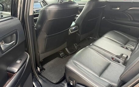Toyota Highlander III, 2019 год, 3 770 000 рублей, 8 фотография