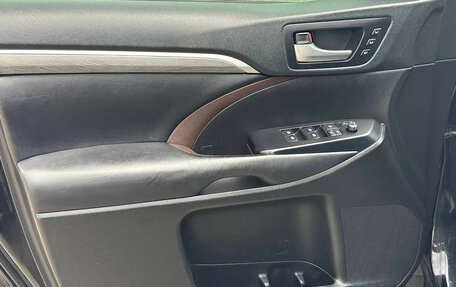 Toyota Highlander III, 2019 год, 3 770 000 рублей, 10 фотография