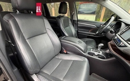 Toyota Highlander III, 2019 год, 3 770 000 рублей, 9 фотография