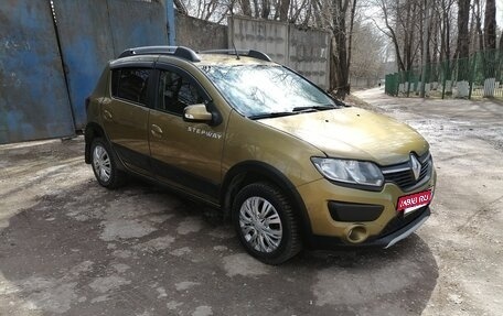Renault Sandero II рестайлинг, 2017 год, 870 000 рублей, 3 фотография