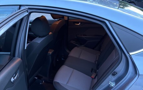 Hyundai Solaris II рестайлинг, 2019 год, 1 400 000 рублей, 11 фотография