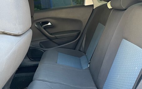 Volkswagen Polo VI (EU Market), 2013 год, 700 000 рублей, 17 фотография