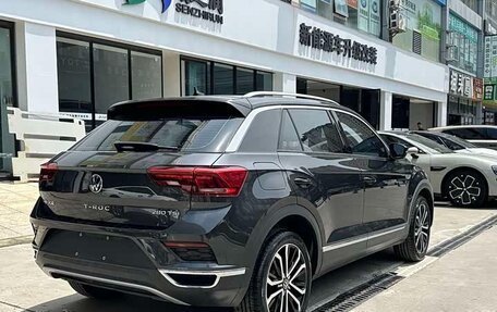 Volkswagen T-Roc I, 2022 год, 1 400 000 рублей, 4 фотография