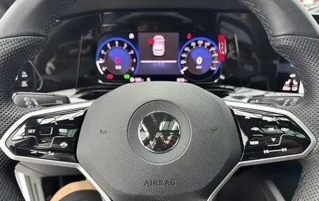 Volkswagen Golf VIII, 2023 год, 2 325 666 рублей, 10 фотография