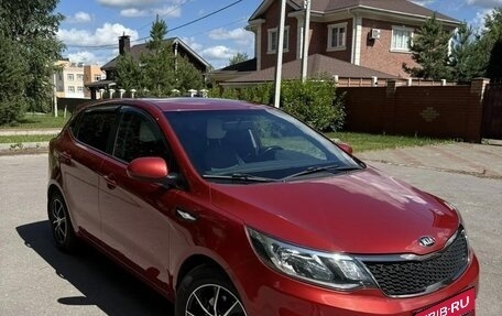 KIA Rio III рестайлинг, 2017 год, 980 000 рублей, 1 фотография