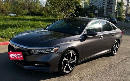Honda Accord IX рестайлинг, 2019 год, 1 850 000 рублей, 2 фотография
