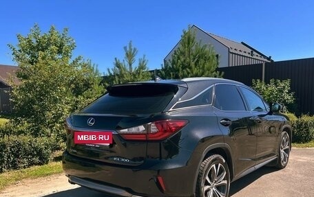 Lexus RX IV рестайлинг, 2018 год, 2 990 000 рублей, 2 фотография