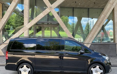 Mercedes-Benz V-Класс, 2023 год, 9 270 000 рублей, 4 фотография