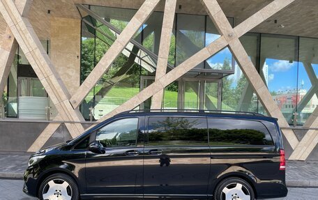 Mercedes-Benz V-Класс, 2023 год, 9 270 000 рублей, 3 фотография