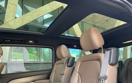Mercedes-Benz V-Класс, 2023 год, 9 270 000 рублей, 17 фотография