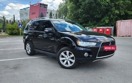 Mitsubishi Outlander III рестайлинг 3, 2010 год, 1 150 000 рублей, 2 фотография