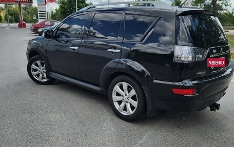 Mitsubishi Outlander III рестайлинг 3, 2010 год, 1 150 000 рублей, 6 фотография