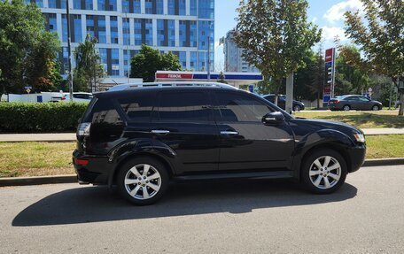 Mitsubishi Outlander III рестайлинг 3, 2010 год, 1 150 000 рублей, 20 фотография