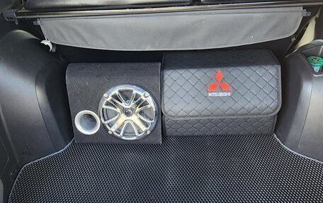 Mitsubishi Outlander III рестайлинг 3, 2010 год, 1 150 000 рублей, 29 фотография