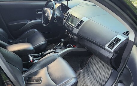 Mitsubishi Outlander III рестайлинг 3, 2010 год, 1 150 000 рублей, 27 фотография
