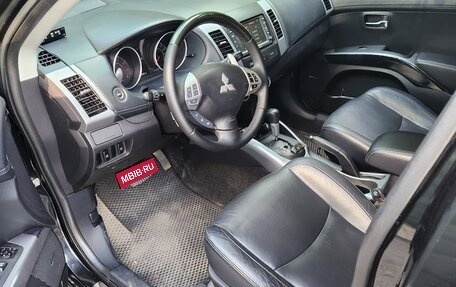 Mitsubishi Outlander III рестайлинг 3, 2010 год, 1 150 000 рублей, 25 фотография
