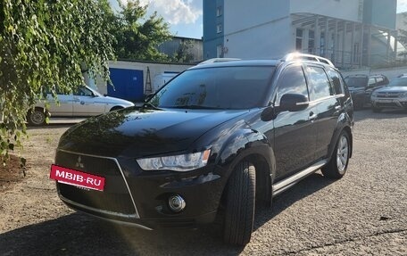 Mitsubishi Outlander III рестайлинг 3, 2010 год, 1 150 000 рублей, 24 фотография