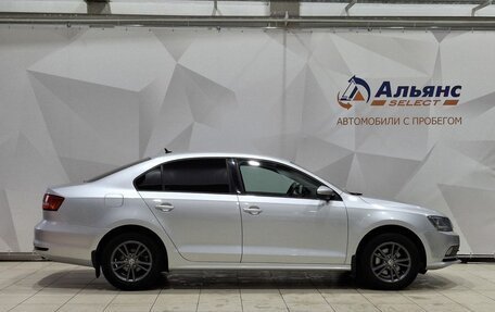 Volkswagen Jetta VI, 2015 год, 1 100 000 рублей, 2 фотография