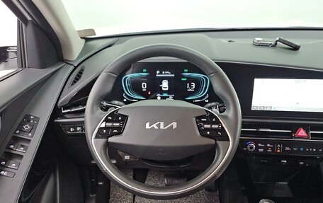 KIA Niro, 2023 год, 2 353 666 рублей, 11 фотография