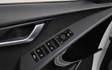 KIA Niro, 2023 год, 2 353 666 рублей, 10 фотография