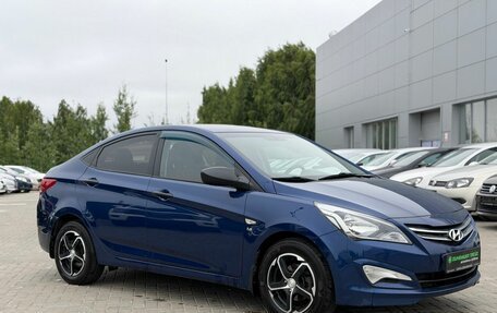 Hyundai Solaris II рестайлинг, 2015 год, 980 000 рублей, 2 фотография