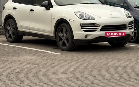 Porsche Cayenne III, 2011 год, 2 150 000 рублей, 2 фотография
