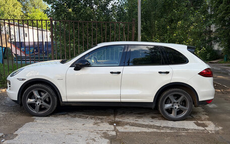 Porsche Cayenne III, 2011 год, 2 150 000 рублей, 8 фотография