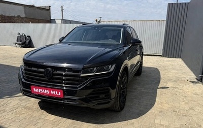Volkswagen Touareg III, 2019 год, 4 300 000 рублей, 1 фотография