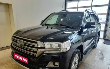 Toyota Land Cruiser 200, 2016 год, 4 600 000 рублей, 1 фотография