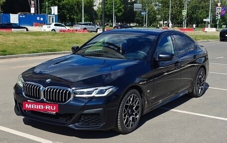BMW 5 серия, 2021 год, 6 100 000 рублей, 2 фотография