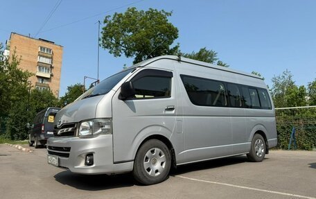 Toyota HiAce H200, 2013 год, 3 500 000 рублей, 6 фотография