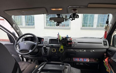 Toyota HiAce H200, 2013 год, 3 500 000 рублей, 22 фотография