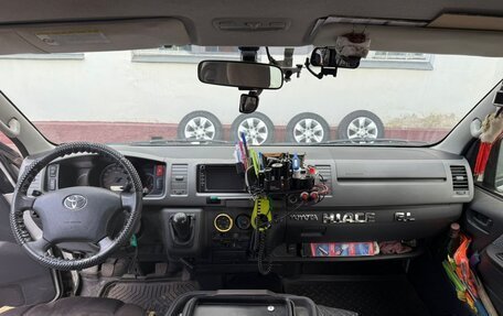 Toyota HiAce H200, 2013 год, 3 500 000 рублей, 27 фотография