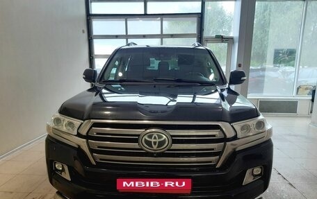 Toyota Land Cruiser 200, 2016 год, 4 600 000 рублей, 2 фотография