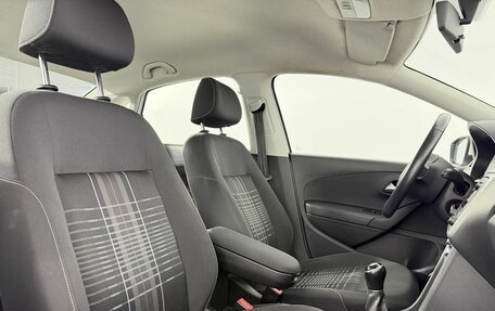 Volkswagen Polo VI (EU Market), 2015 год, 980 000 рублей, 17 фотография