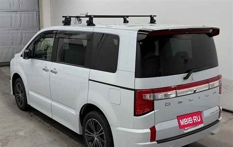 Mitsubishi Delica D:5 I, 2022 год, 2 850 000 рублей, 2 фотография