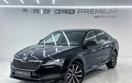 Skoda Superb III рестайлинг, 2025 год, 3 250 000 рублей, 1 фотография