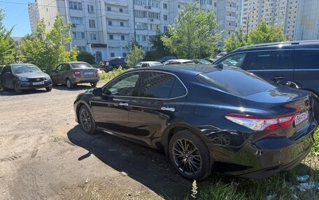 Toyota Camry, 2018 год, 2 400 000 рублей, 3 фотография