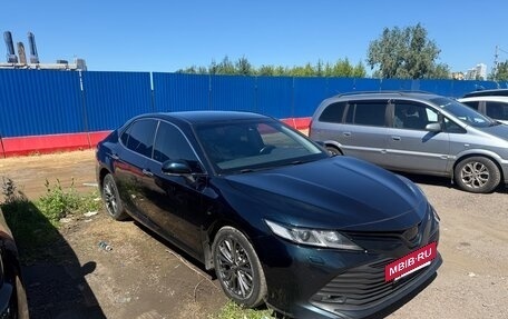 Toyota Camry, 2018 год, 2 400 000 рублей, 2 фотография