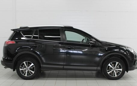 Toyota RAV4, 2018 год, 1 865 000 рублей, 4 фотография