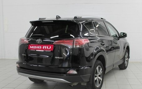 Toyota RAV4, 2018 год, 1 865 000 рублей, 6 фотография