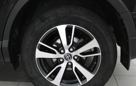 Toyota RAV4, 2018 год, 1 865 000 рублей, 11 фотография