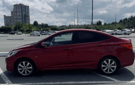 Hyundai Solaris II рестайлинг, 2011 год, 940 000 рублей, 5 фотография