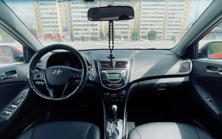 Hyundai Solaris II рестайлинг, 2011 год, 940 000 рублей, 3 фотография