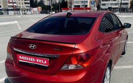 Hyundai Solaris II рестайлинг, 2011 год, 940 000 рублей, 8 фотография
