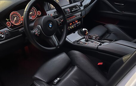 BMW 5 серия, 2016 год, 3 000 000 рублей, 31 фотография
