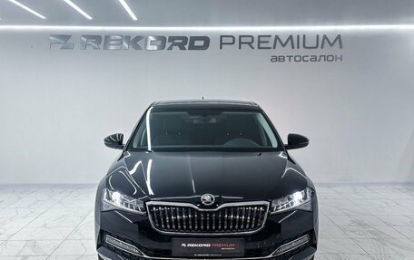 Skoda Superb III рестайлинг, 2025 год, 3 250 000 рублей, 4 фотография